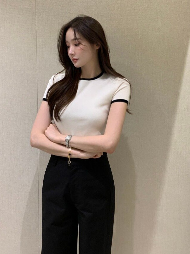 Suéter de Malha Fino com Bloco - Lifestyle In Korean avaliação e preço