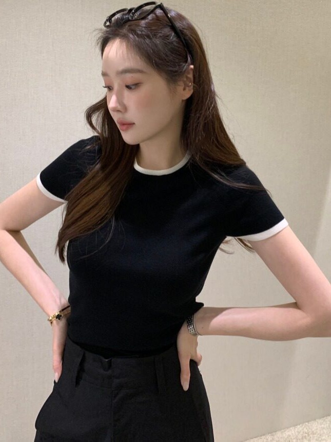 Suéter de Malha Fino com Bloco - Lifestyle In Korean avaliação e preço